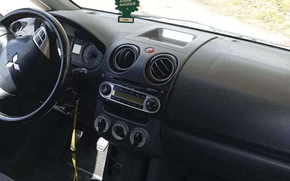 Mitsubishi Colt