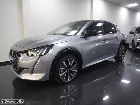 Peugeot 208 PureTech 130 EAT8 GT