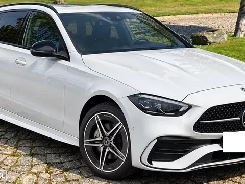 Mercedes-Benz C 300 e T 9G-TRONIC AMG Line