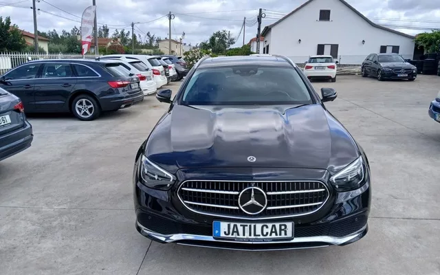 Mercedes-Benz E 300 de 4Matic 9G-TRONIC Avantgarde