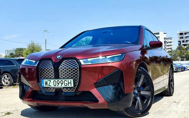 BMW IX 2023