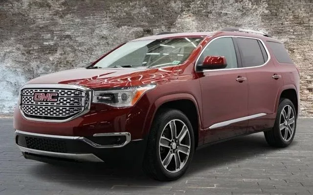 GMC Acadia 3.6L V6 4WD DENALI