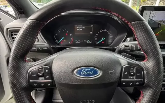 Ford Focus 2024 1.0 EcoBoost MHEV ST-Line Design SIP