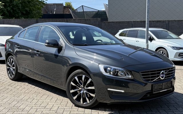 Volvo S60 T3 Momentum