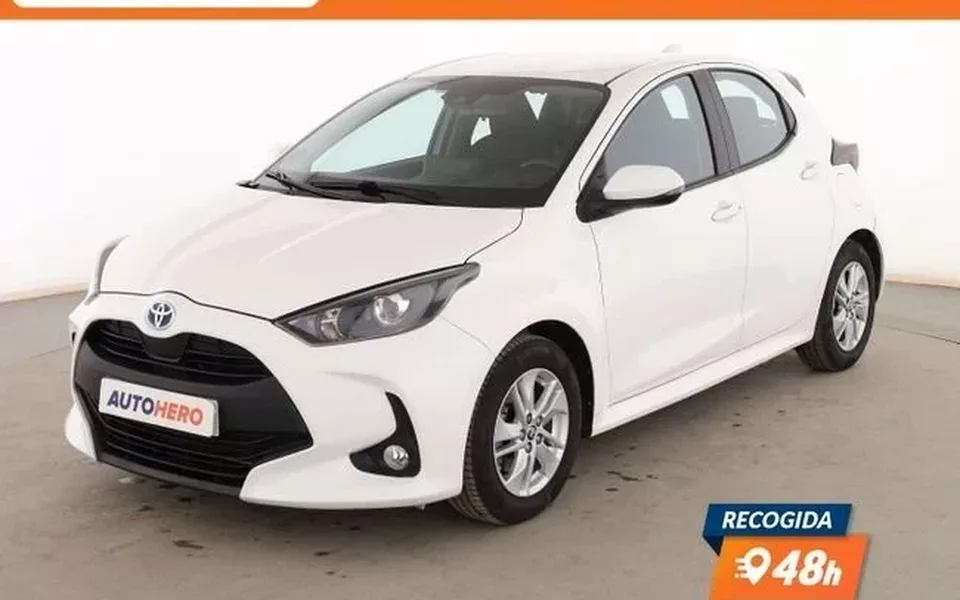 TOYOTA Yaris 1.5 Hybrid Business Edition