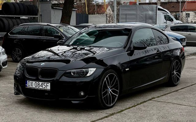 BMW E92 330i Sport M-Pakiet