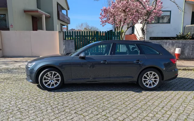 Audi A4 Avant 2.0 TDi S tronic