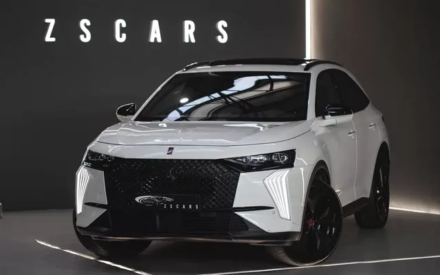 DS DS7 Crossback E-Tense Performance Line EAT8