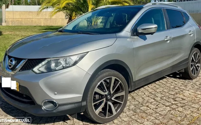 Nissan Qashqai 1.6 dCi N-Connecta RS+PS