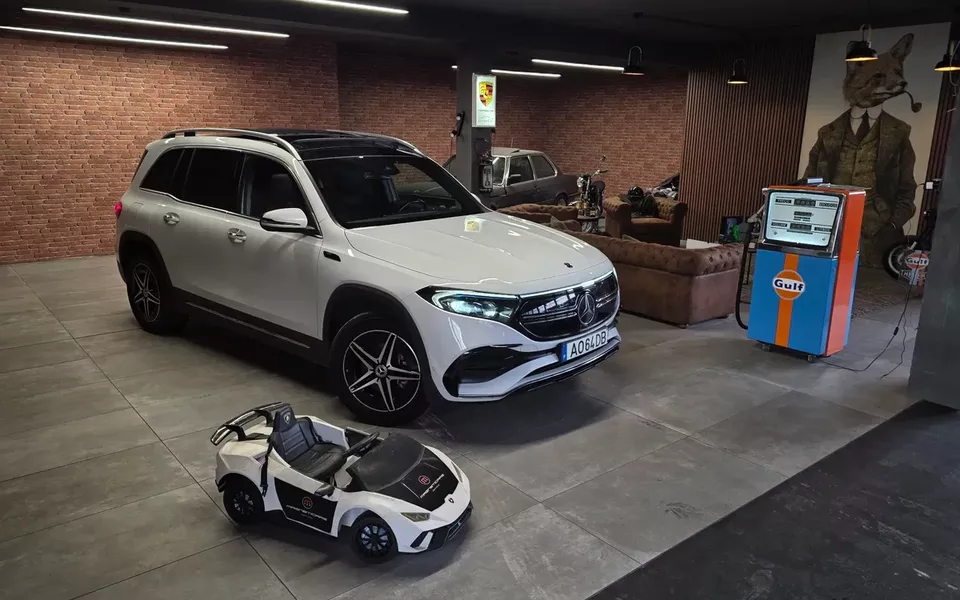 Mercedes-Benz EQB 350 4Matic AMG Line