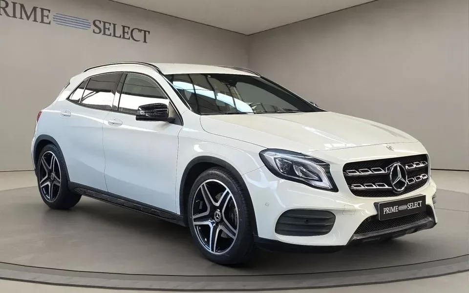 Mercedes-Benz GLA 180