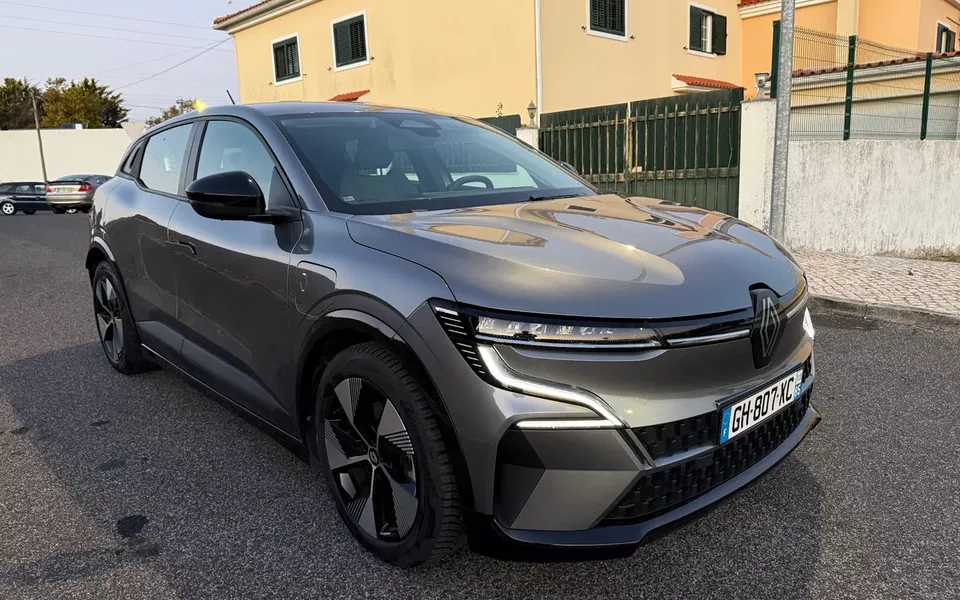 Renault Mégane E-Tech EV60 220hp optimum charge Equilibre