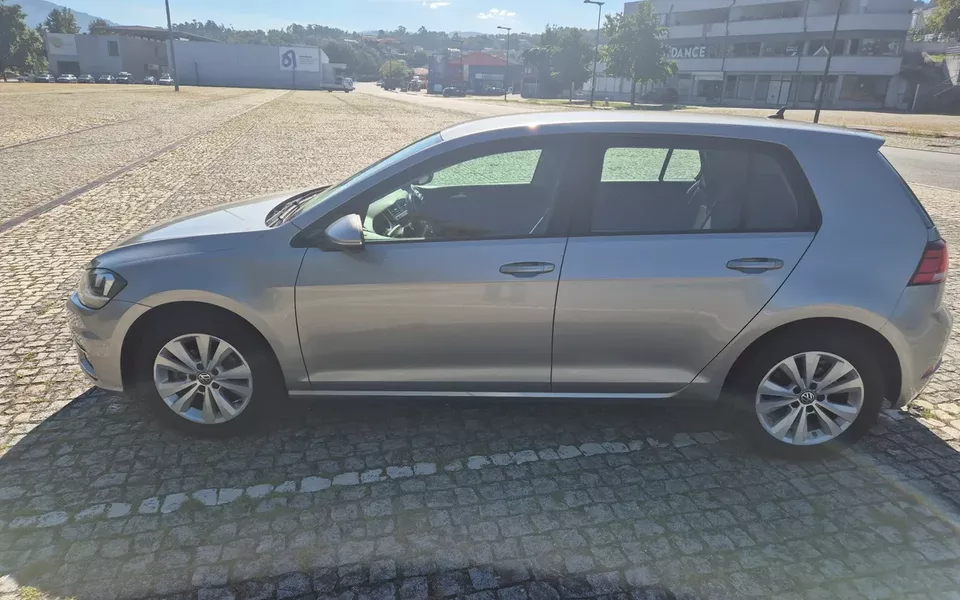 VW Golf 1.0 TSI Confortline