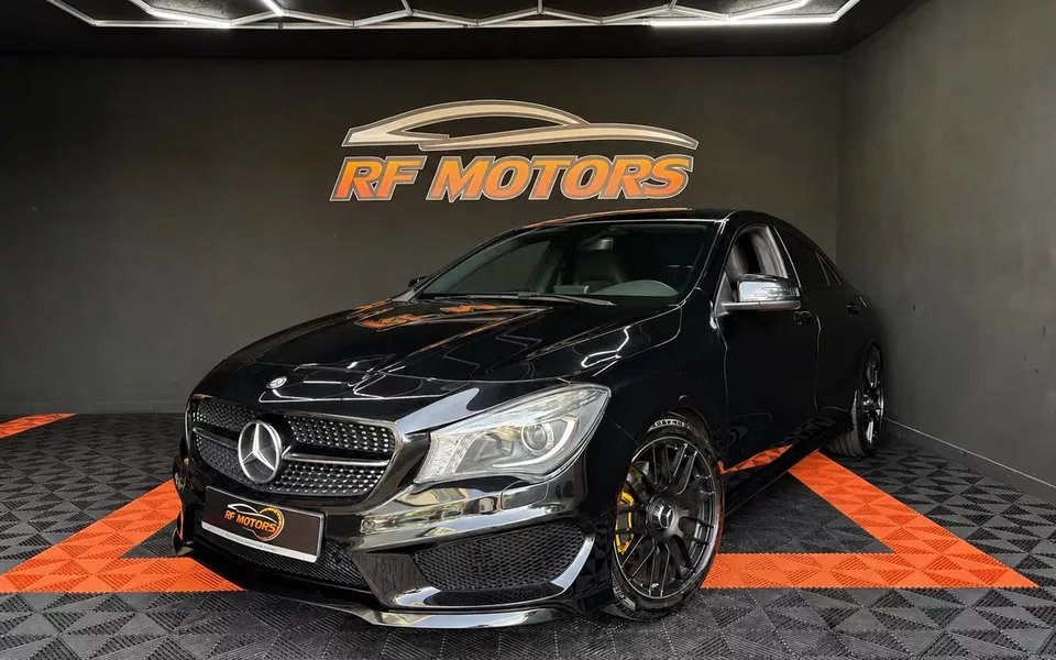 Mercedes-Benz CLA 220 CDI 7G-DCT AMG Line