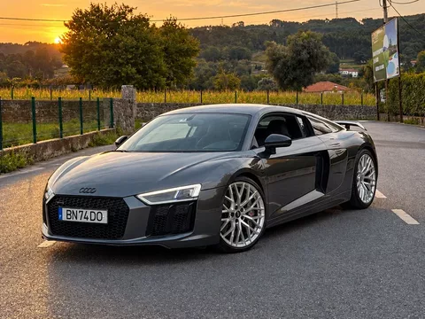 Audi R8 Coupé V10 plus 5.2 FSI quattro S tronic