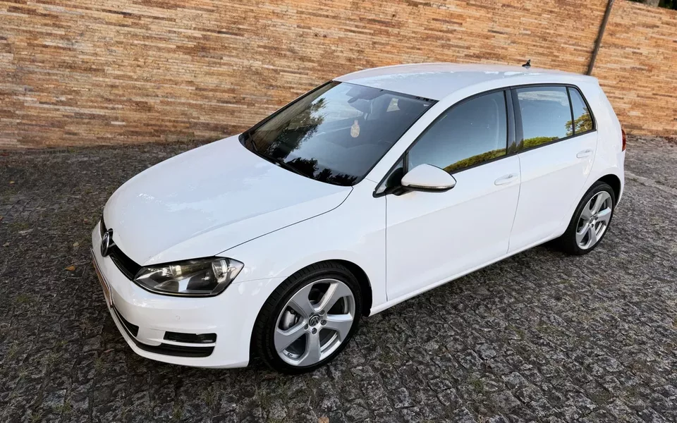 VW Golf 1.6 TDi DPF Highline