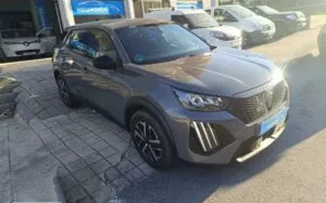 Peugeot 2008 1.2 PureTech Style