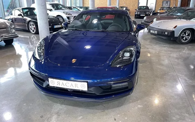 Porsche 718 Cayman