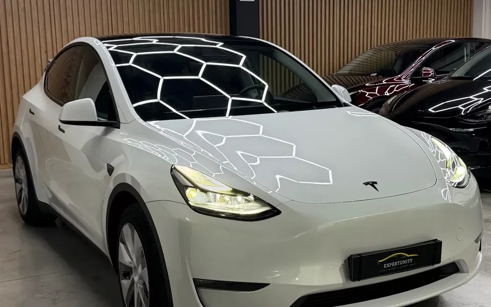 Tesla Model Y Long Range Tração Integral