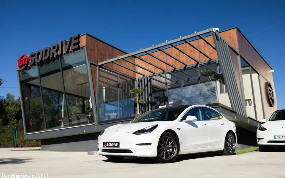 Tesla Model 3 Long Range AWD Dual Motor
