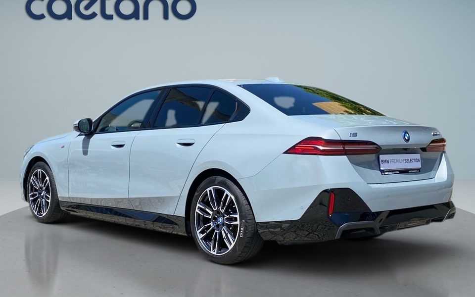 BMW i5