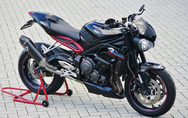 Triumph Street Triple R 765