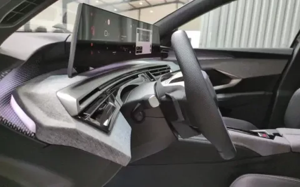 Peugeot 5008 HYBRID 145CH E-DCS6 GT Zéro km immatriculé