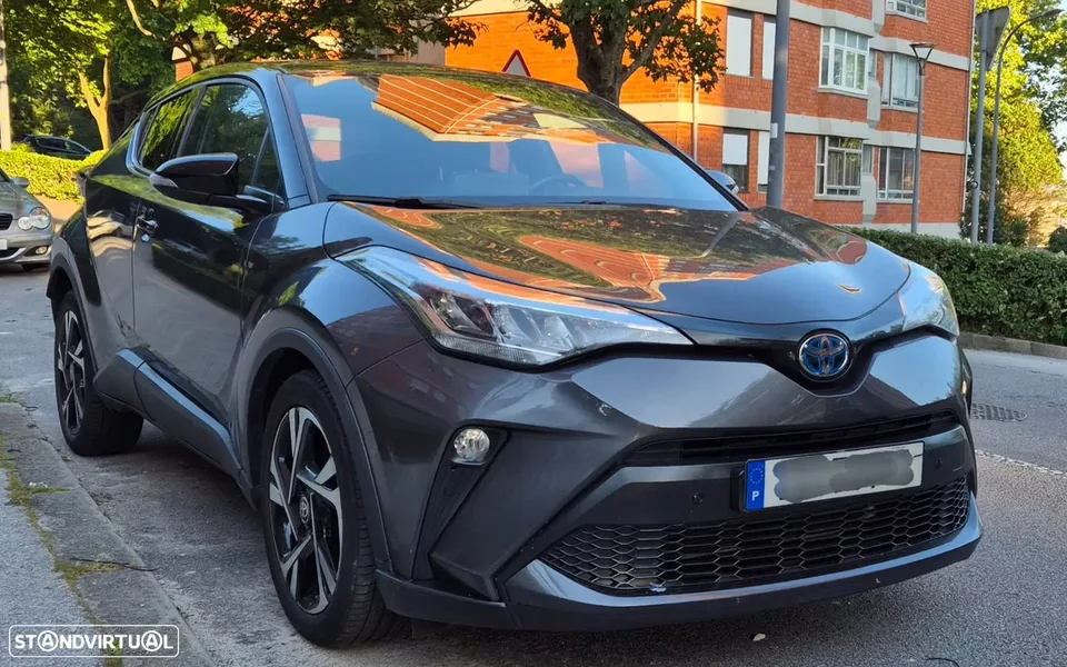 Toyota C-HR 1.8 Hybrid Square Collection