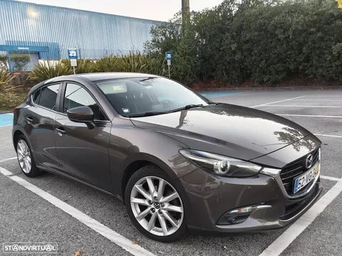 Mazda 3 Hatchback 1.5 Sky-D Evolve HS Navi