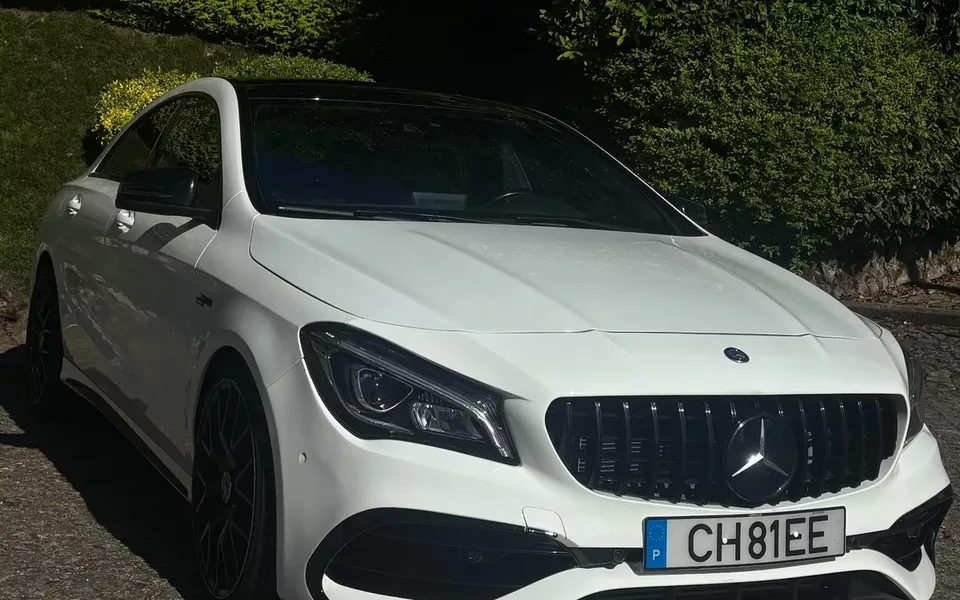 Mercedes-Benz CLA 180 7G-DCT AMG Line
