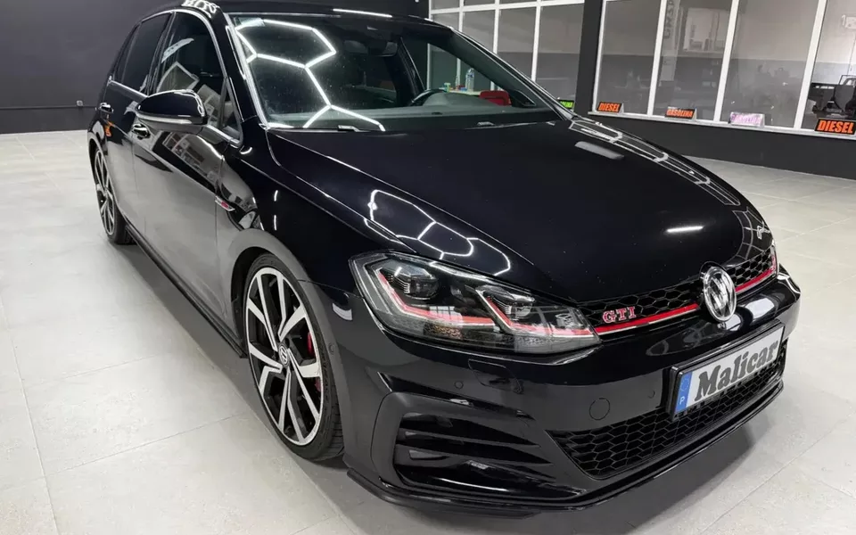 VW Golf 2.0 TSI GTI DSG Performance
