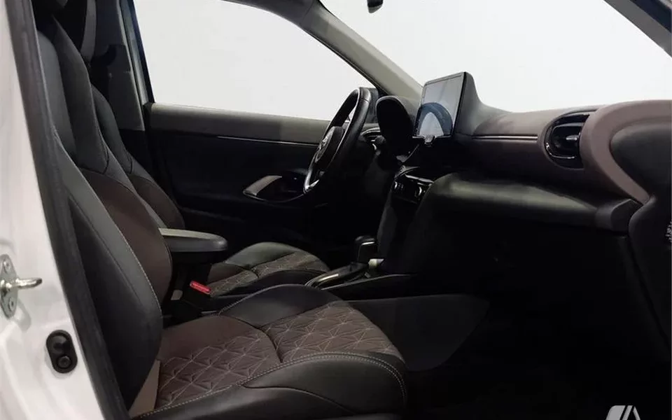 TOYOTA Yaris Cross Yaris Cross 120H Style Bi-Tono