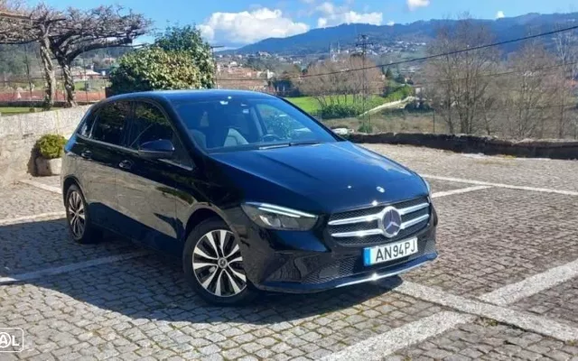 Mercedes-Benz B 250