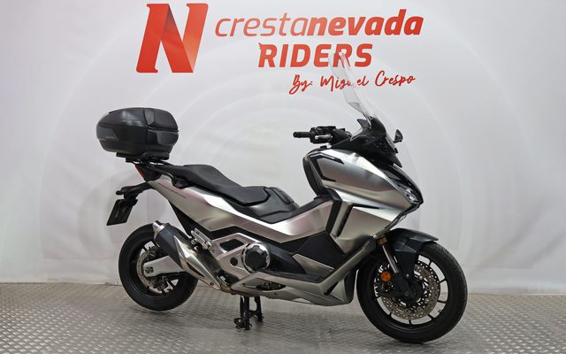 BMW F 900 R
