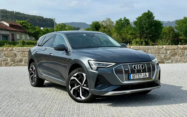 Audi e-tron 55 quattro S line