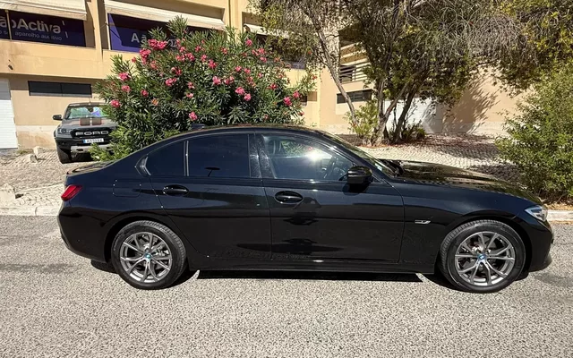 BMW 320 e Auto