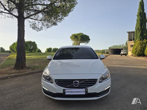 VOLVO V60 V60 D2 Momentum 120