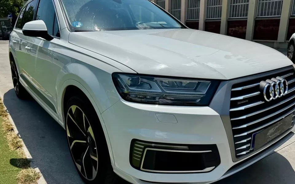 AUDI Q7 Audi 3.0 TDI e-tron quattro tiptronic