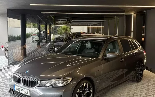 BMW 320 e Line Sport Auto