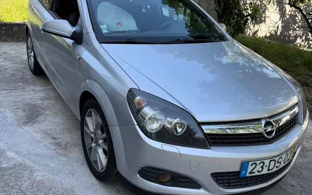 Opel Astra GTC 1.7 CDTI
