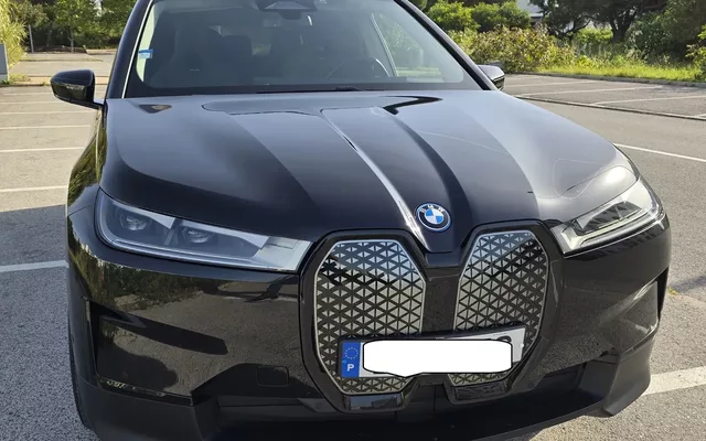 BMW iX xDrive 40