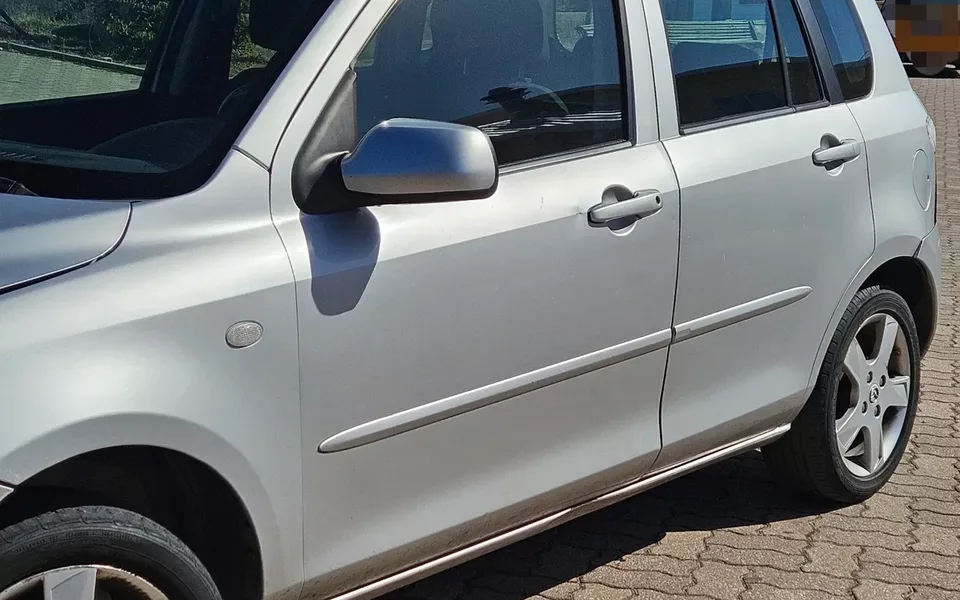 Mazda 2