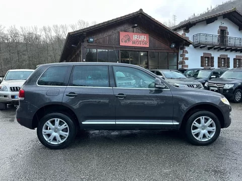 Vendido: VOLKSWAGEN Touareg Touareg 3.0TDI Individual Tiptronic - 13499€ en Sunbilla