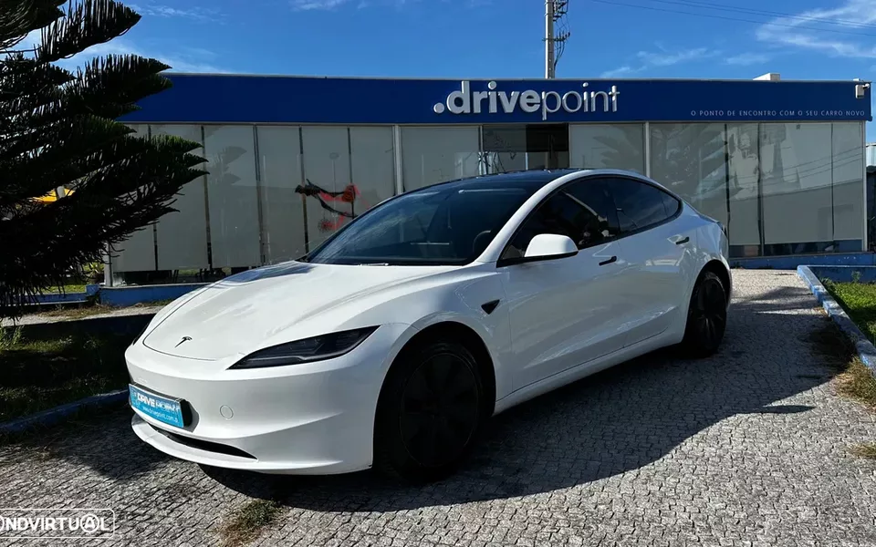 Tesla Model 3 Tração Traseira