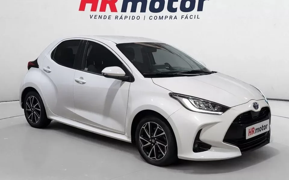 TOYOTA Yaris Yaris 120H 1.5 Active Plus
