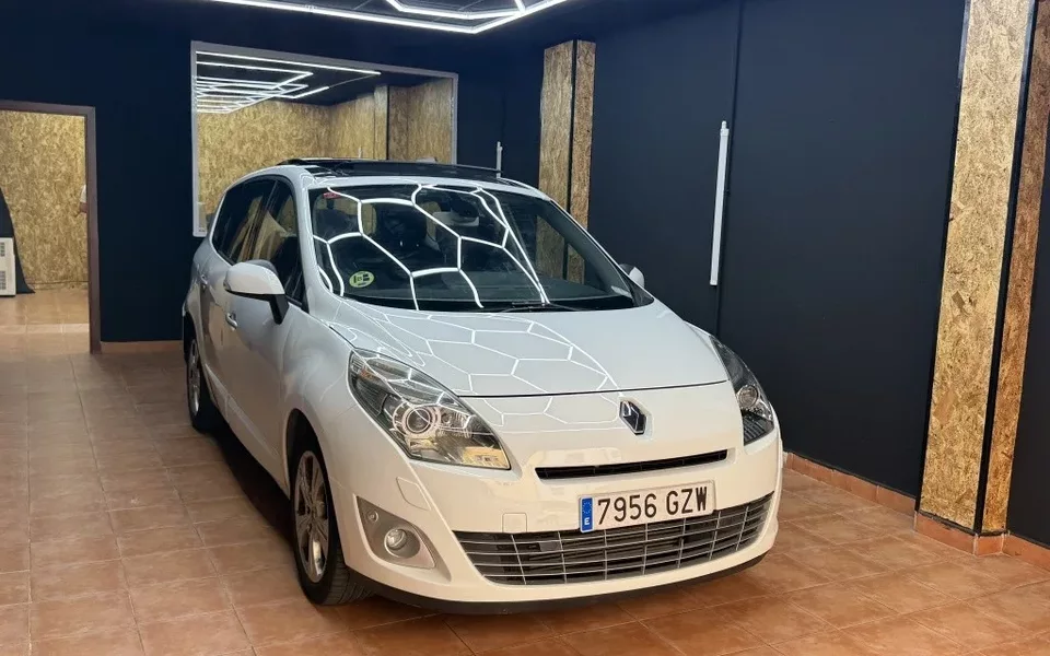 RENAULT Scénic Grand Scénic 1.9dCi Family Edition 7pl.