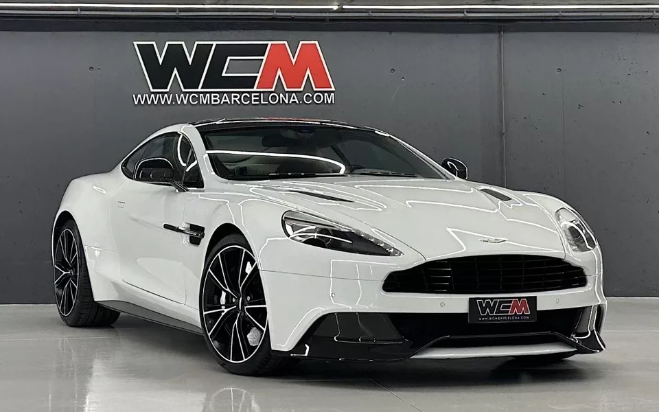 ASTON MARTIN Vanquish Vanquish