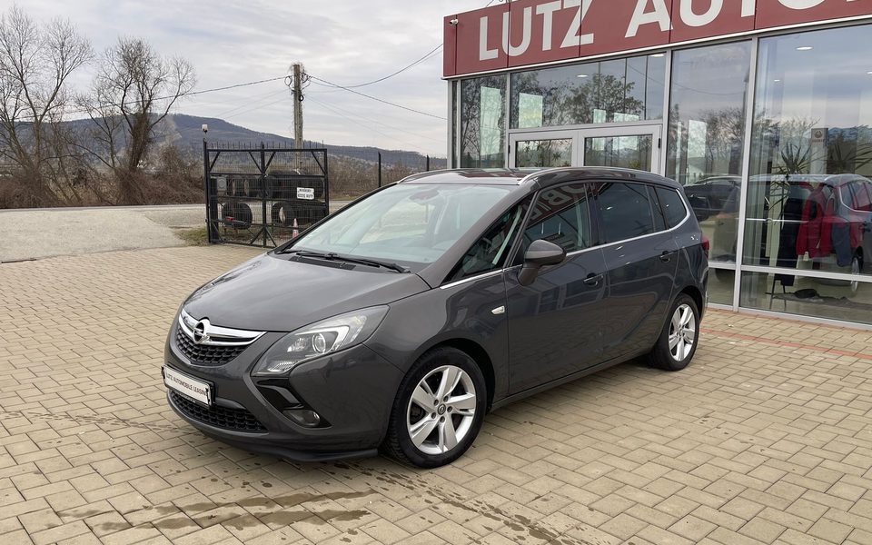 Opel Zafira 2015