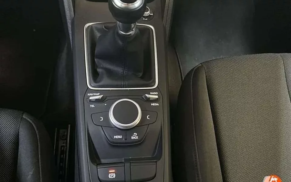 AUDI Q2 Q2 35 TFSI Advanced 110kW