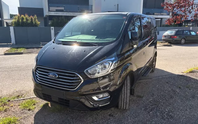 Ford Tourneo Custom